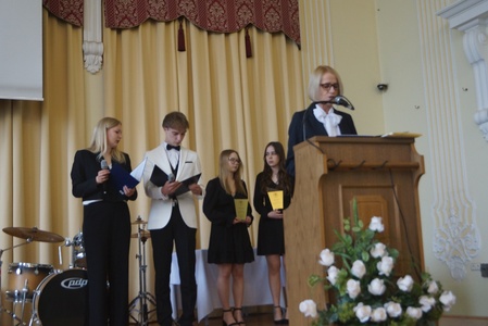 Pożegnanie maturzystów