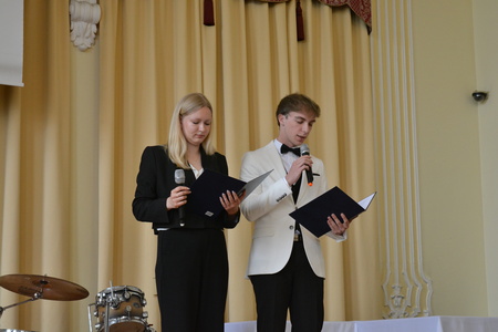 Pożegnanie maturzystów